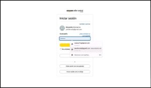 Pantalla de inicio de sesión de Amazon Seller Central con un campo de contraseña autocompletado por un gestor de contraseñas, mostrando sugerencias de credenciales almacenadas.