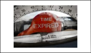 Contador de tiempo con la indicación 'Time Expired', simbolizando el problema de expiración de sesión sin reautenticación accesible en sitios web.